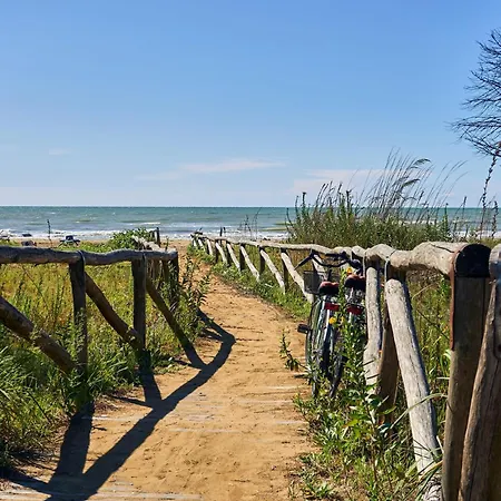 Comfortable With Parking Near The * Bibione